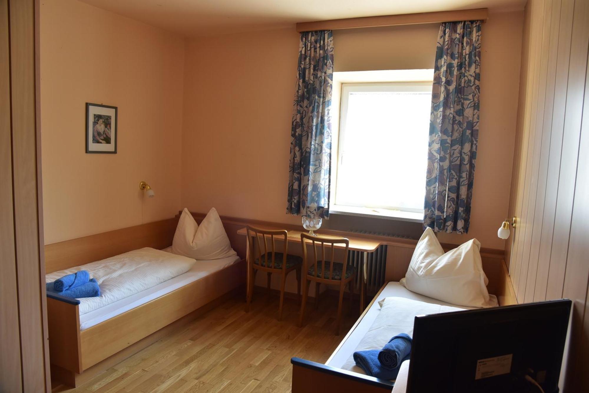 Stiftsgasthof Hochburg Zewnętrze zdjęcie